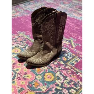Corral Teens Embroidered Square Toe Boots Size 5